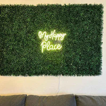 Luxurious In City-center With Balcony, Free Parking アパート ビーレフェルト