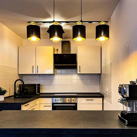 Luxurious In City-center With Balcony, Free Parking * Билефельд