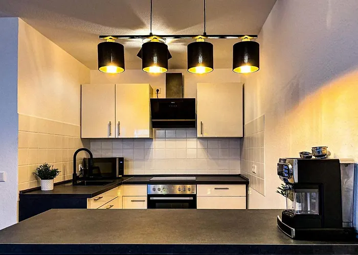 Luxurious In City-center With Balcony, Free Parking * Bielefeld